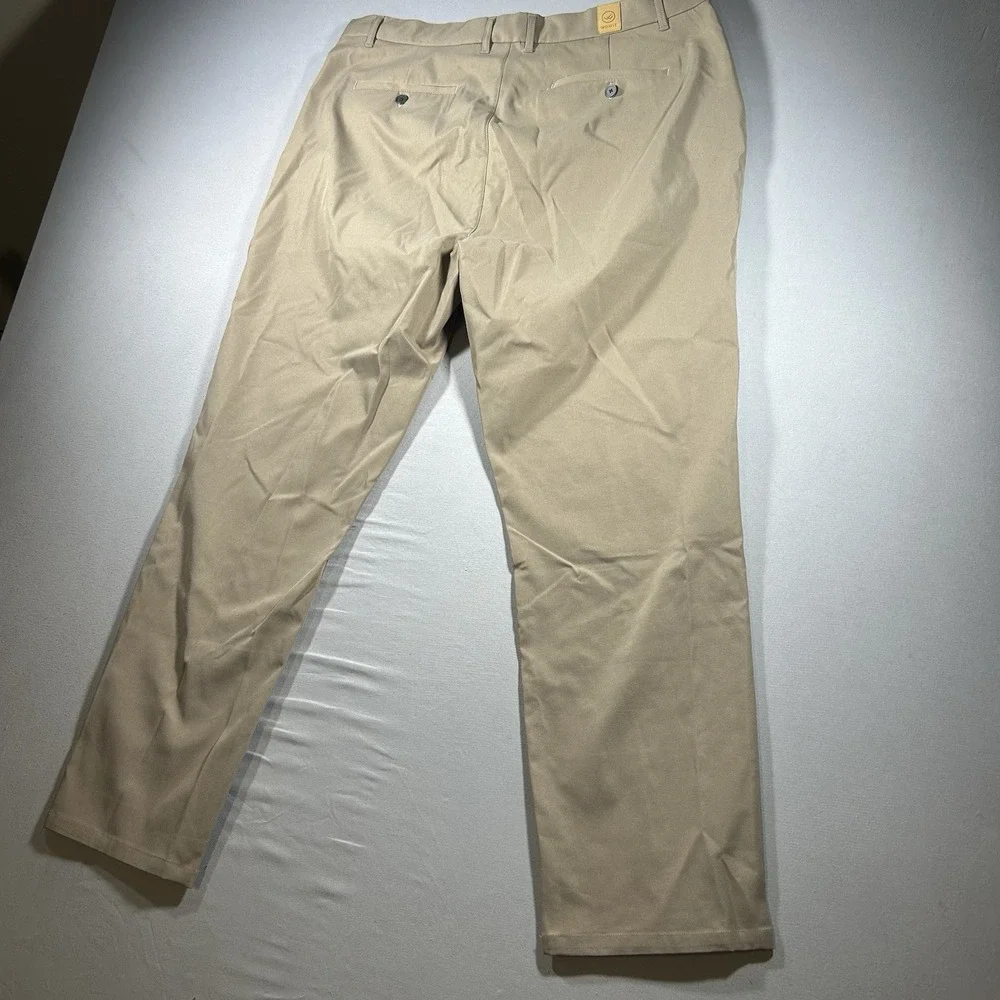 Wowie Pants Mens 36x32 Khaki Stretch Chino Travel Tech Golf Performance Pants